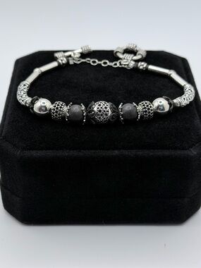 🥀NYX #020 .925 Sterling Silver Artisan Bracelet 7.5” daughter of the night🥀